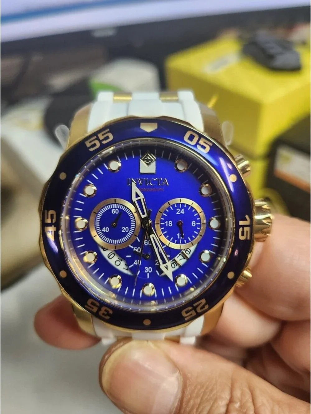 Invicta Pro Diver SCUBA Men's Watch - 48mm. Gold, White (20288)